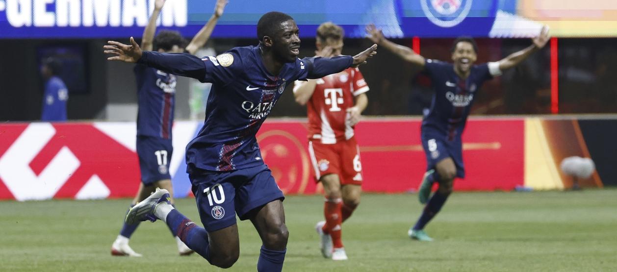 Osmane Dembelé celebra el segundo gol del PSG ante el Bayern Múnich.