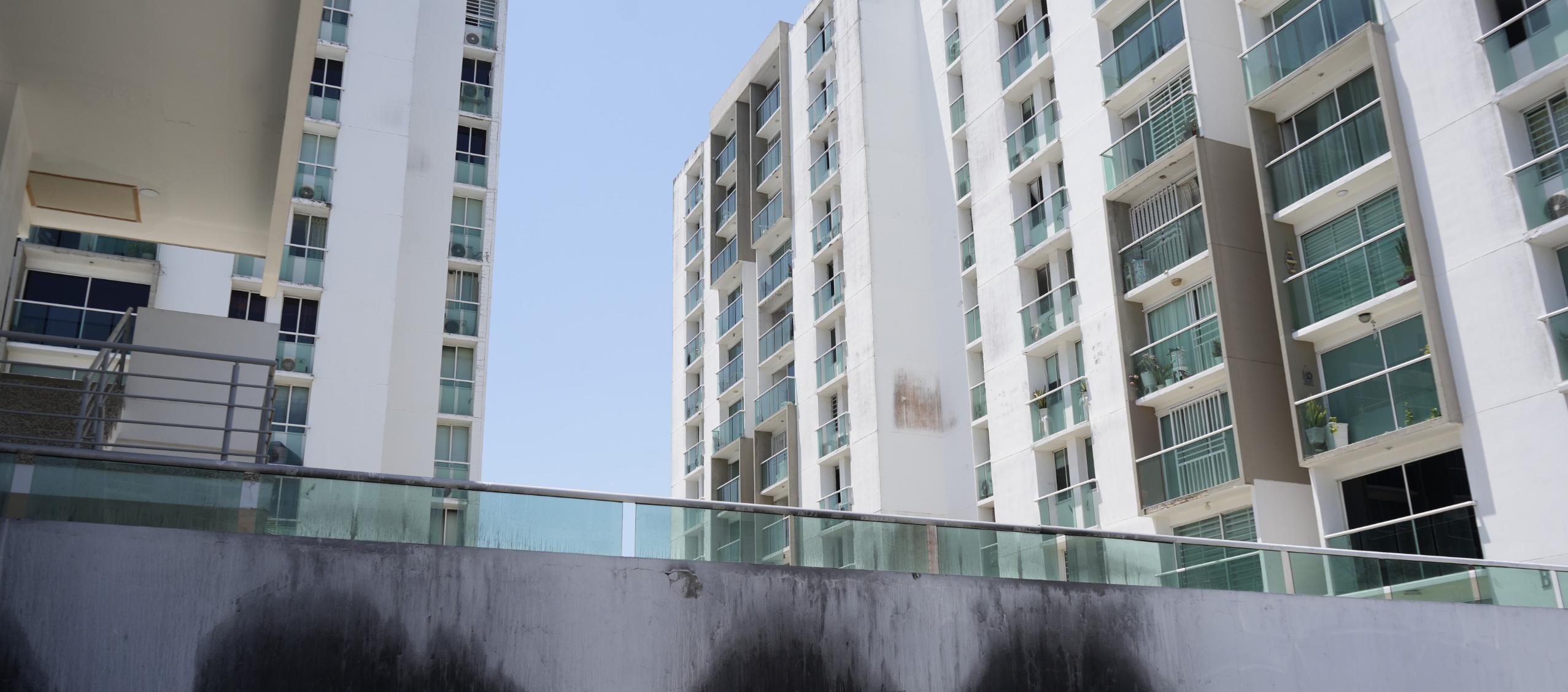 Edificio Flores del Recreo, afectado por el incendio.