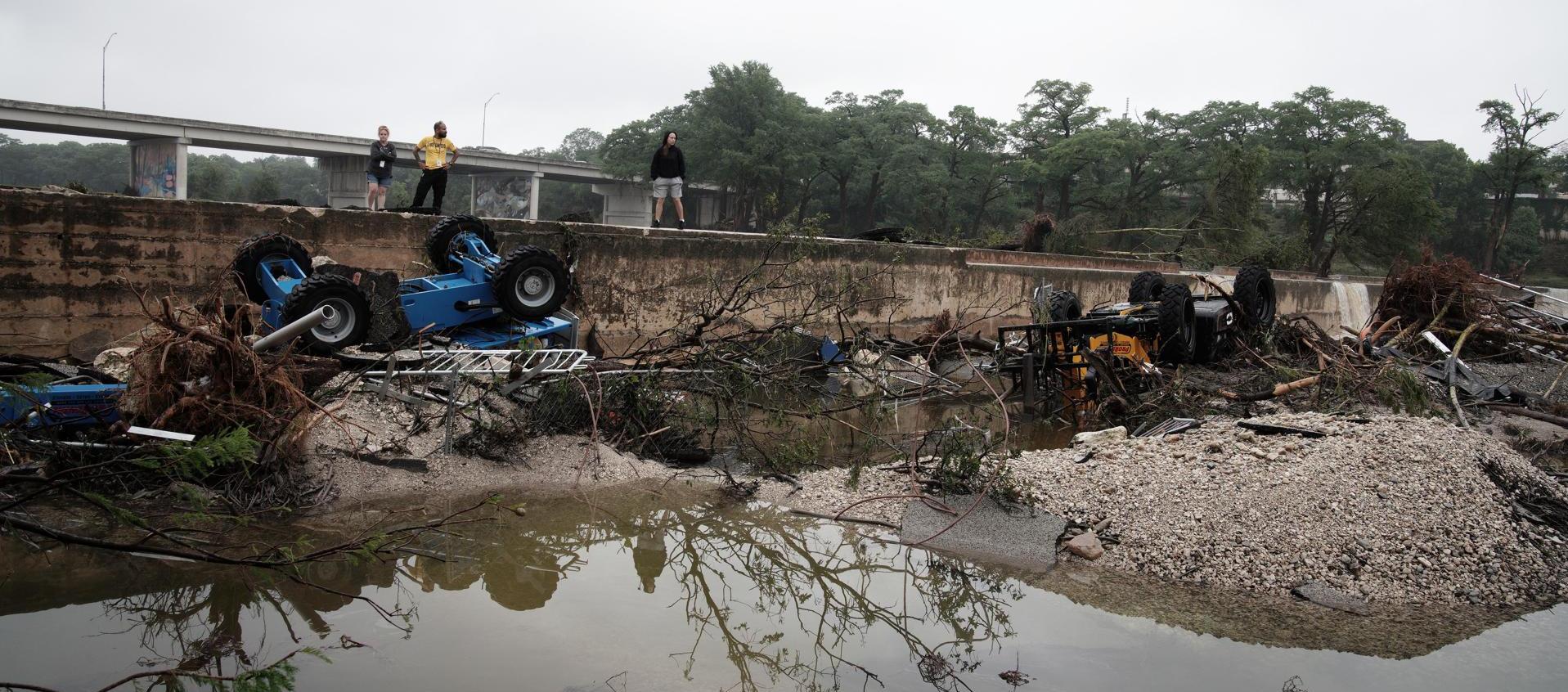 Estragos que dejó la crecida del río Guadalupe en Kerrville, Texas, EE.UU.