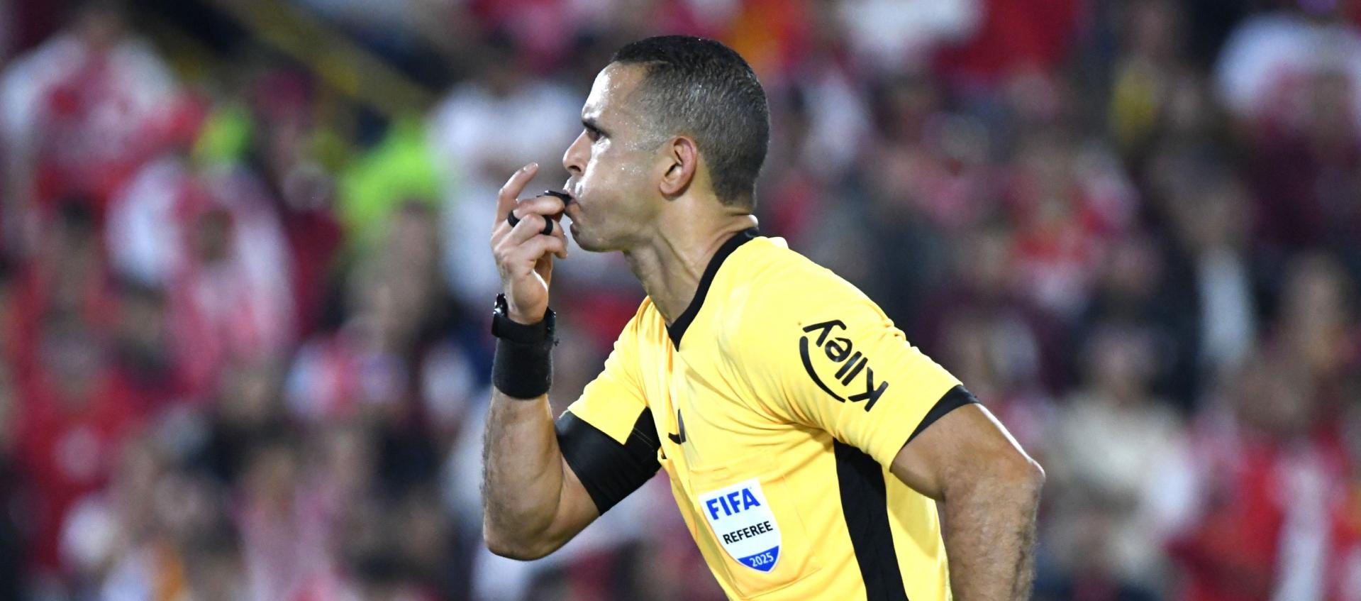 Carlos Ortega, árbitro cartagenero denunciado por la dirigencia del Medellín.