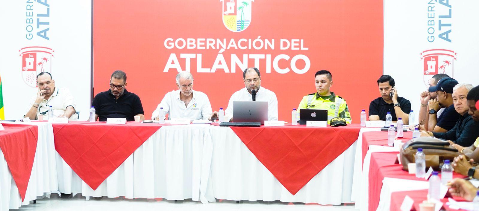 Autoridades municipales y departamentales en mesa técnica para concertar medida de pico y placa.