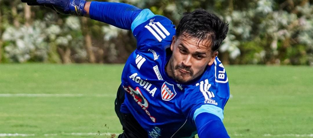 El uruguayo Mauro Silveira debutará en el pórtico del Junior. 