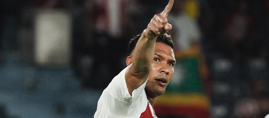 Teófilo Gutiérrez celebra tras marcar el gol del empate contra el Huila. 