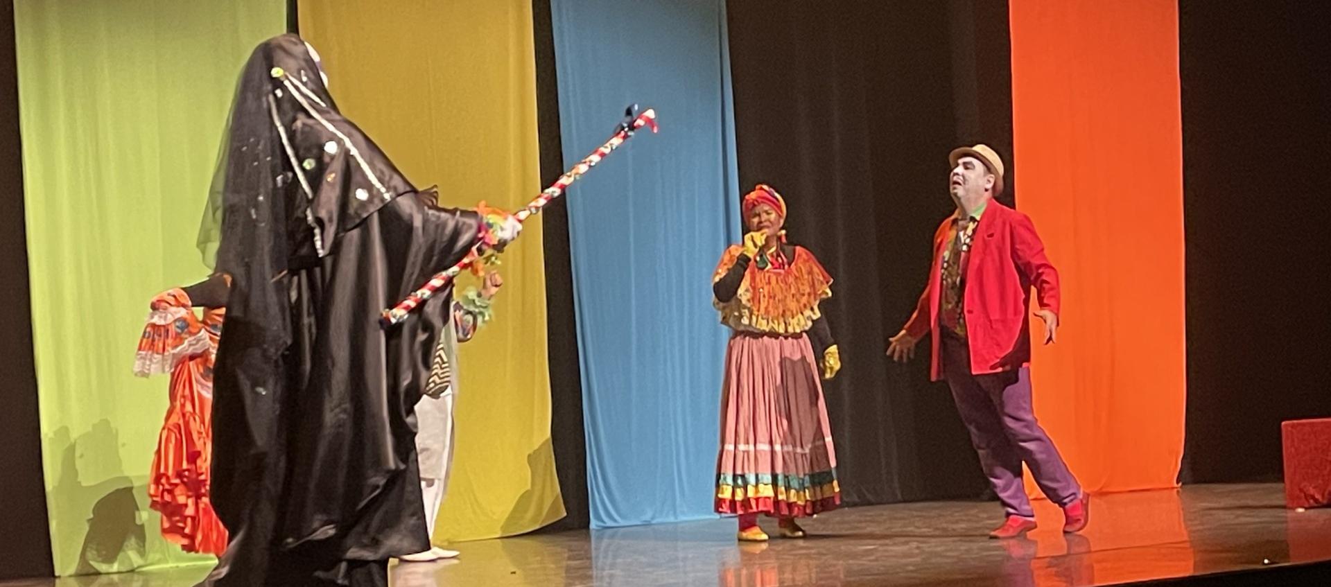 Puesta en escena de 'La muerte no triunfó aquí'. 