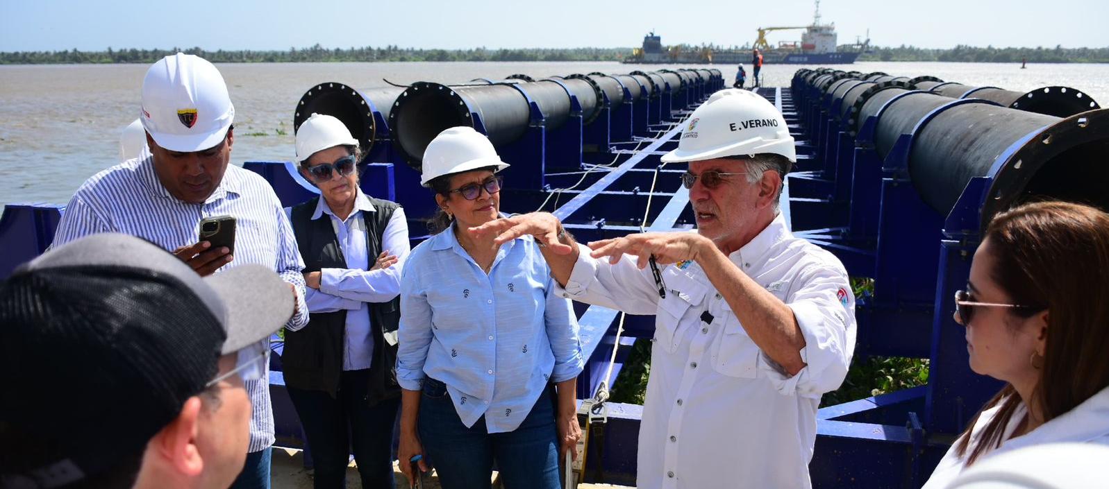 Gobernador Eduardo Verano durante la inspección de las obras.