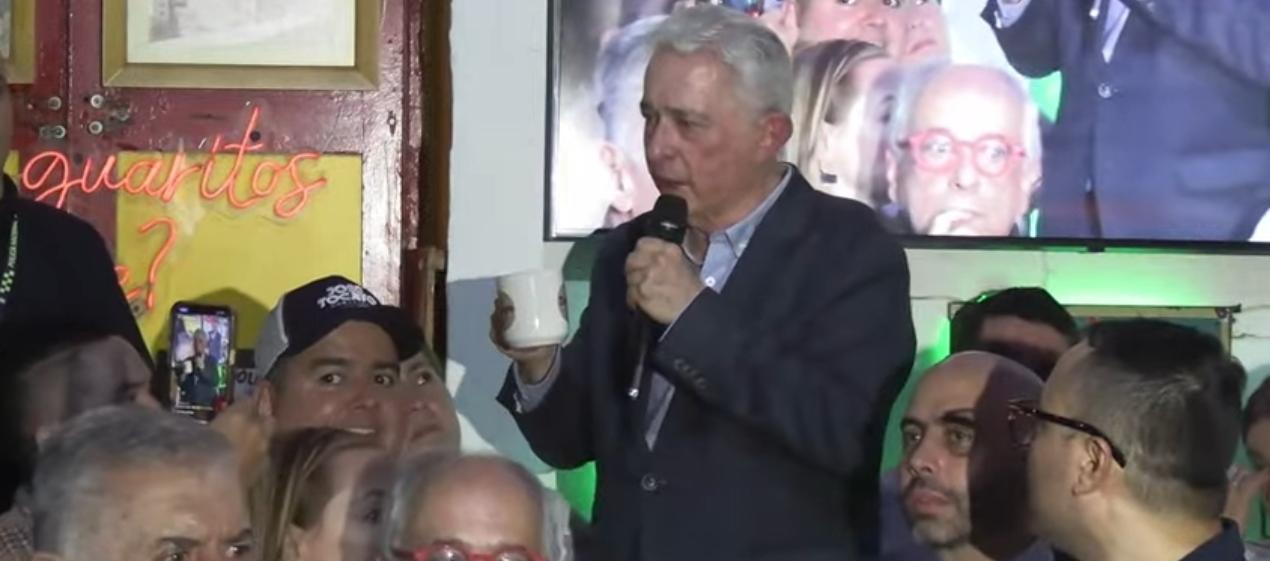 Álvaro Uribe Vélez este miércoles en Sabaneta. 