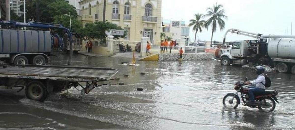 Santa Marta afronta constantemente rebosamientos de sus alcantarillas.