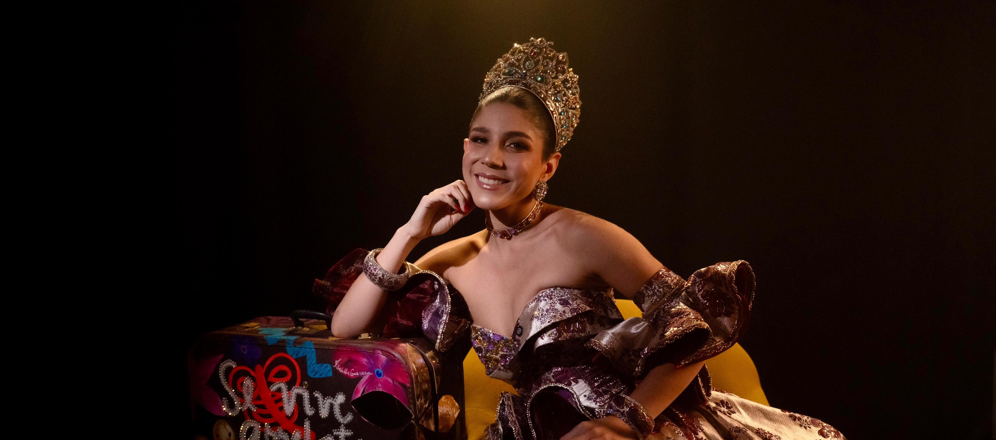 Alexsandra Estarita Villa, Reina del Carnaval de la 44 en 2025.