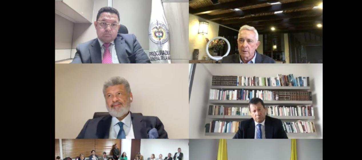 Audiencia de Álvaro Uribe.