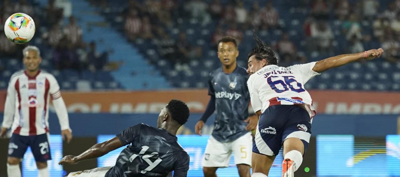 Cabezazo de Javier Báez para el gol.