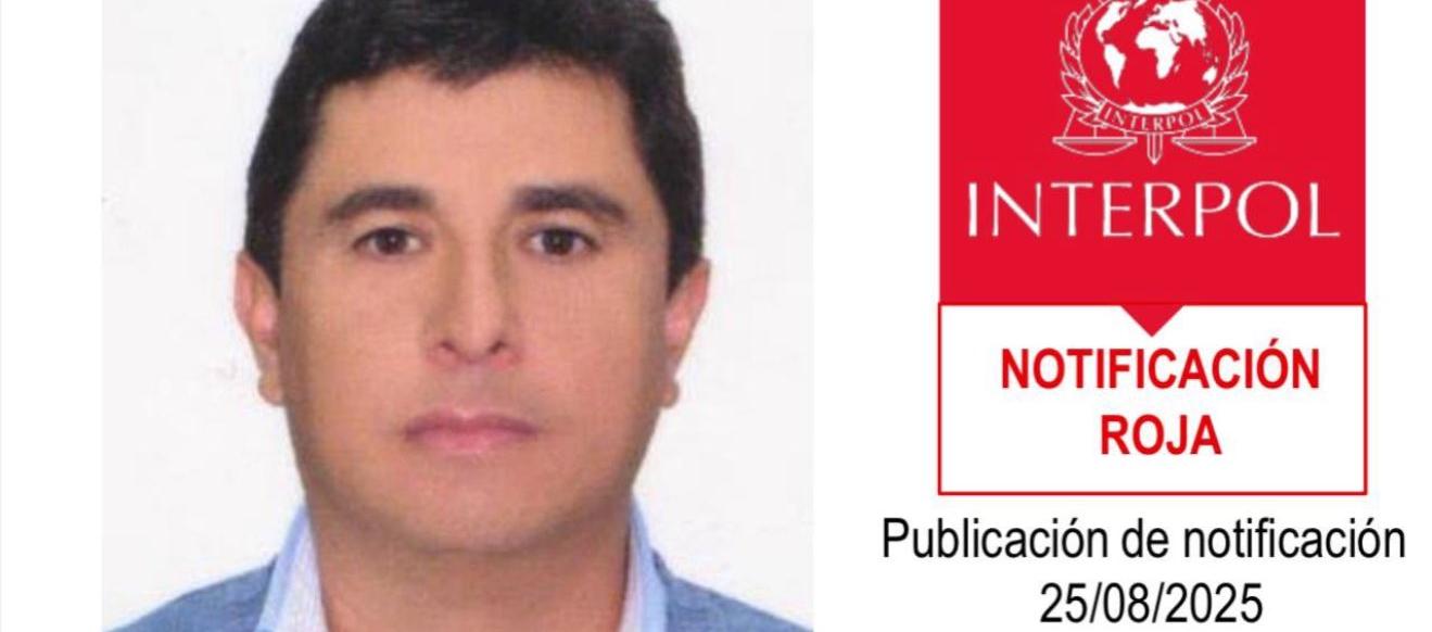 Circular Roja contra César Augusto Manrique Soacha, exdirector de Función Pública