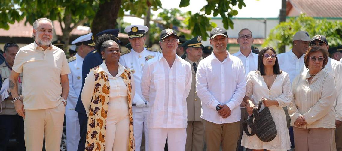 El Presidente, la vicepresidenta y parte del gabinete