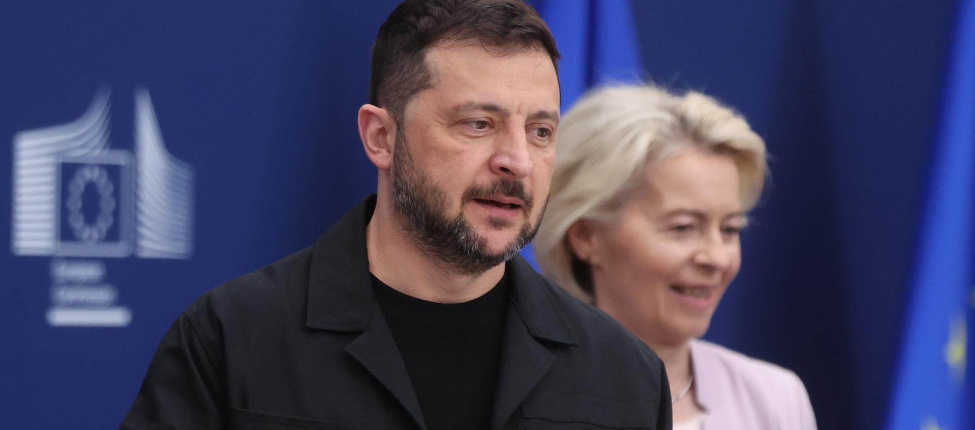 El presidente de Ucrania, Volodímir Zelenski, y la presidenta de la Comisión Europea, Ursula von der Leyen 