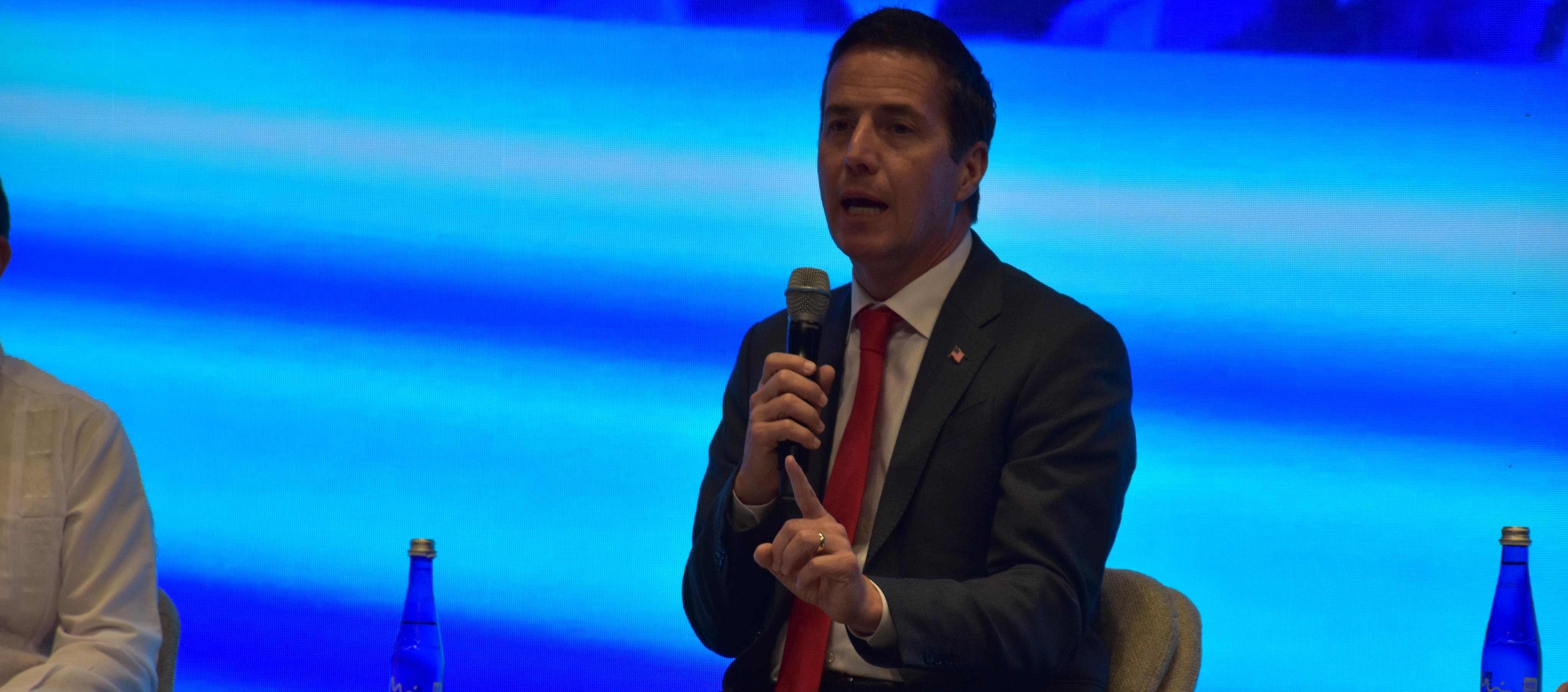 El senador de EE.UU., Bernie Moreno.