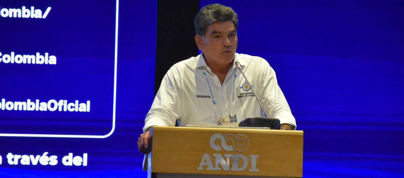 El Procurador General, Gregorio Eljach Pacheco.