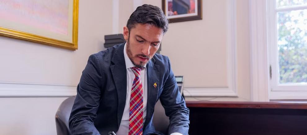 El MinIgualdad, Juan Carlos Florián.