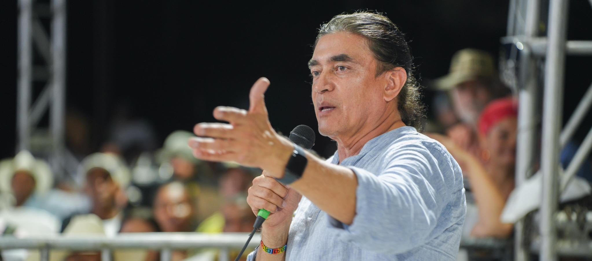 El precandidato Gustavo Bolívar.