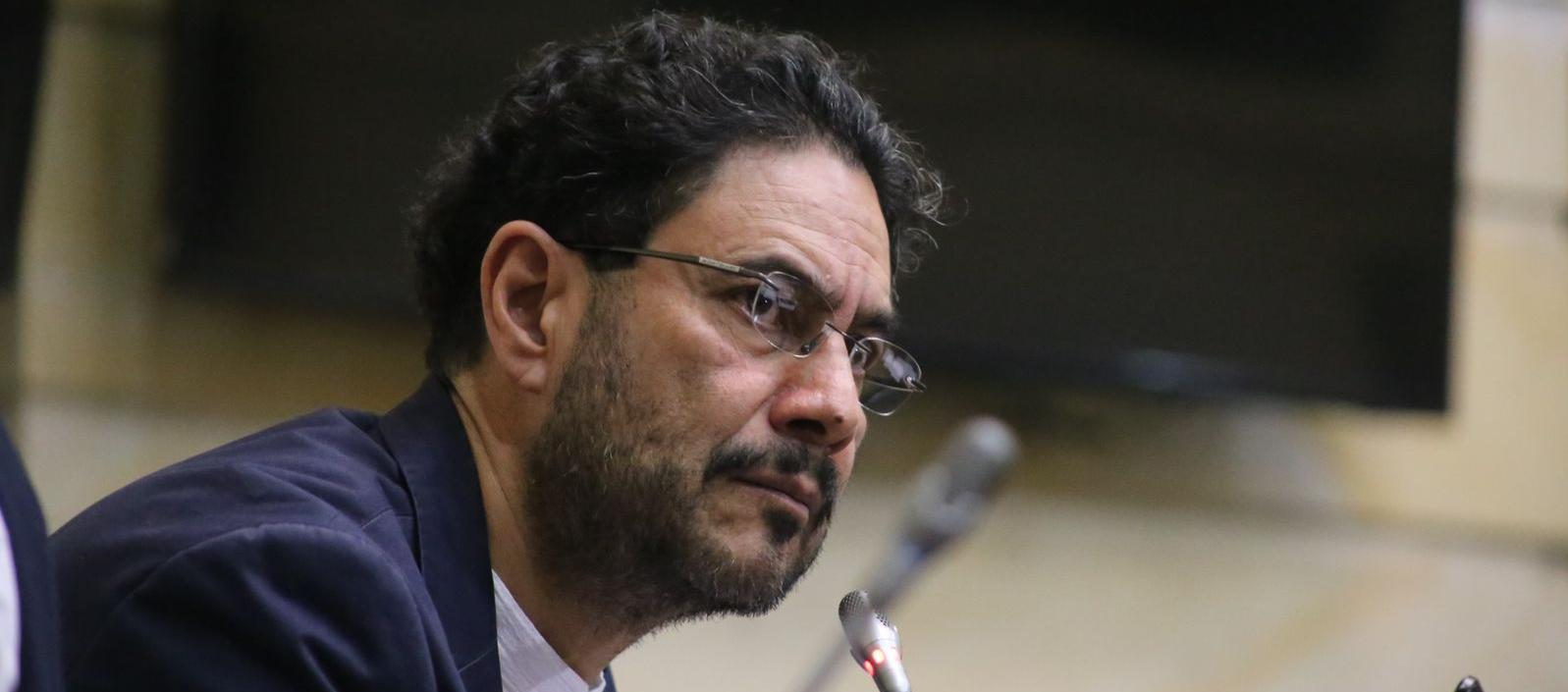 El senador y precandidato presidencial Iván Cepeda Castro.