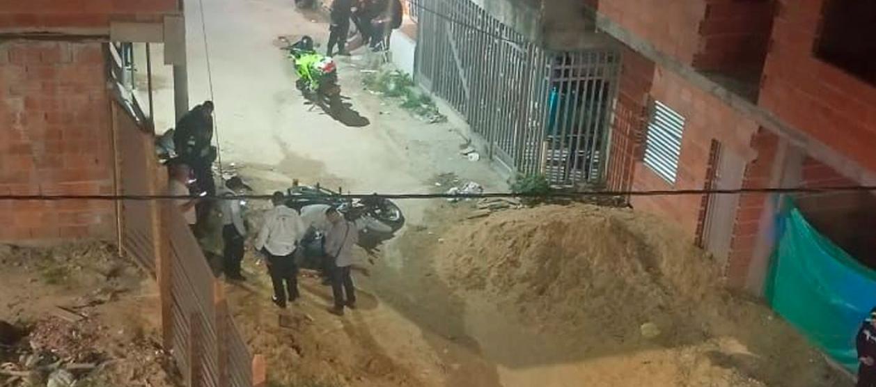 La víctima murió en el lugar de los hechos. 