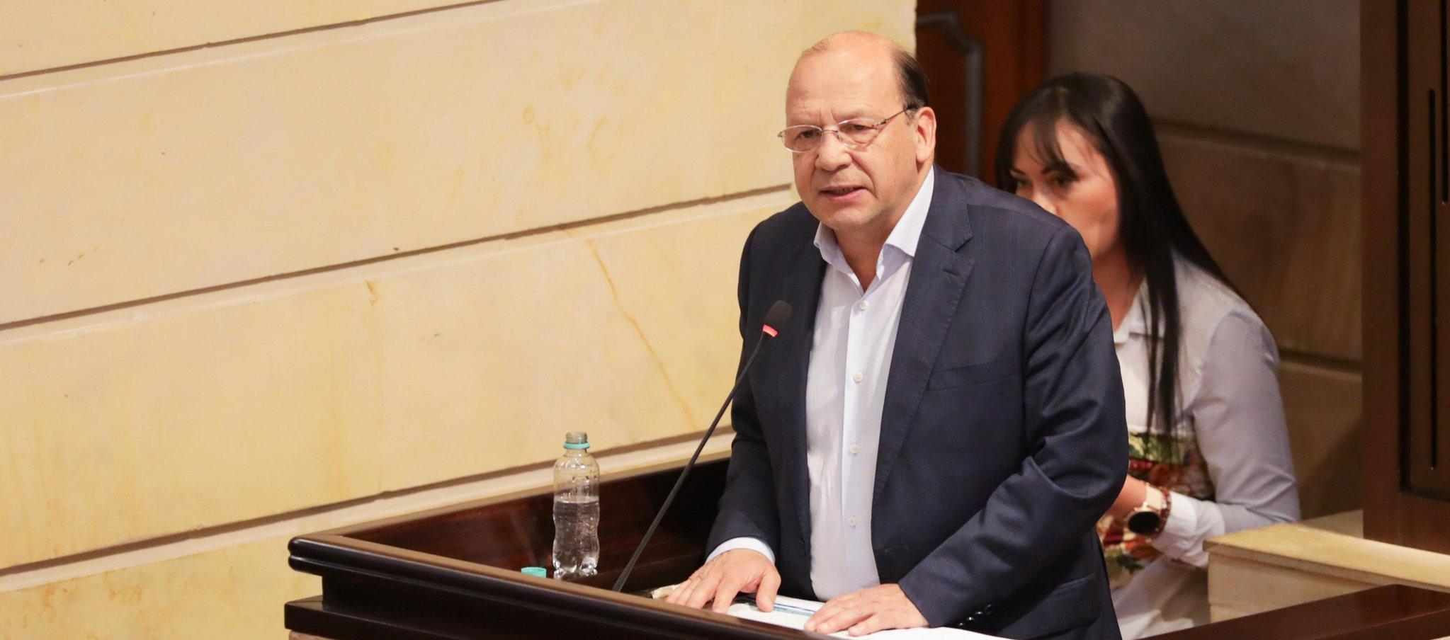 Germán Ávila, ministro de Hacienda. 