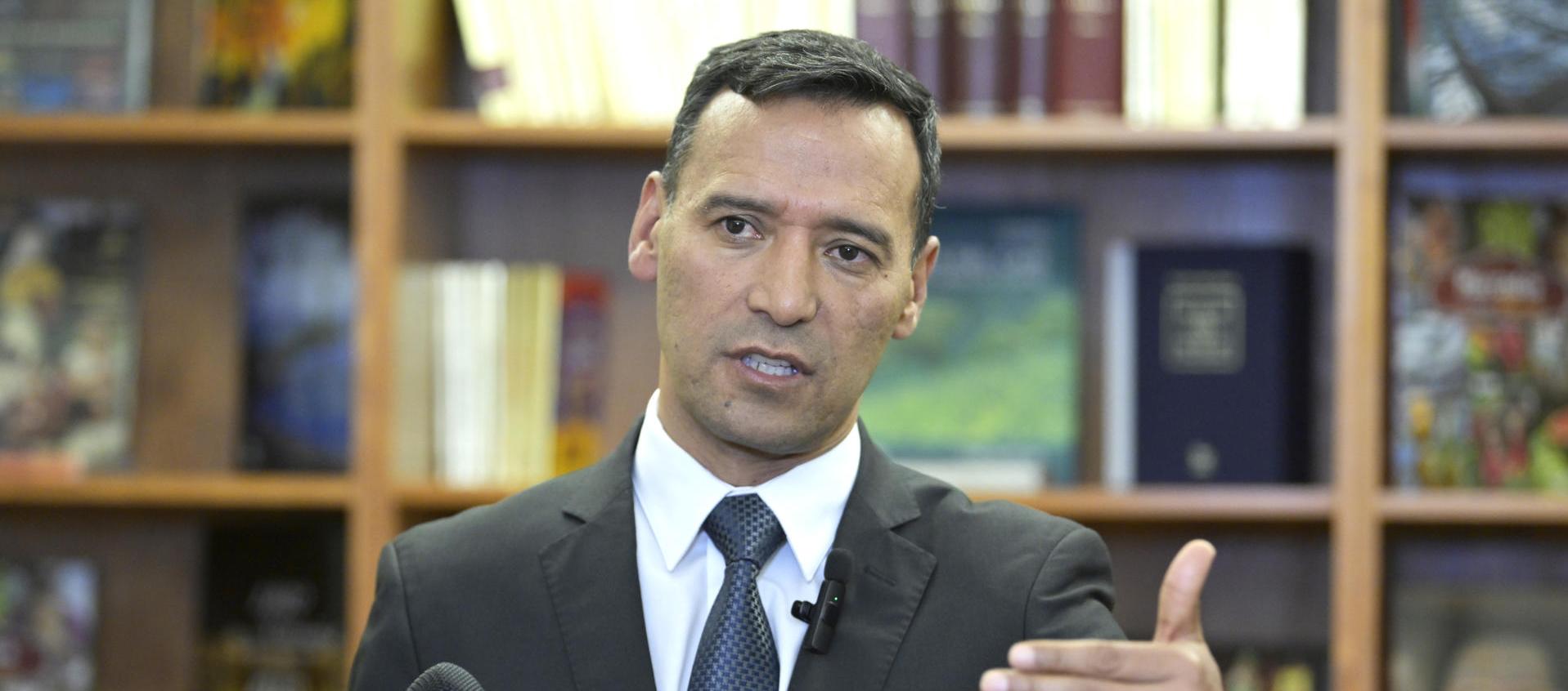 Pedro Sánchez, ministro de Defensa.