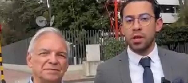 Ricardo Bonilla y su abogado, Javier Torres.