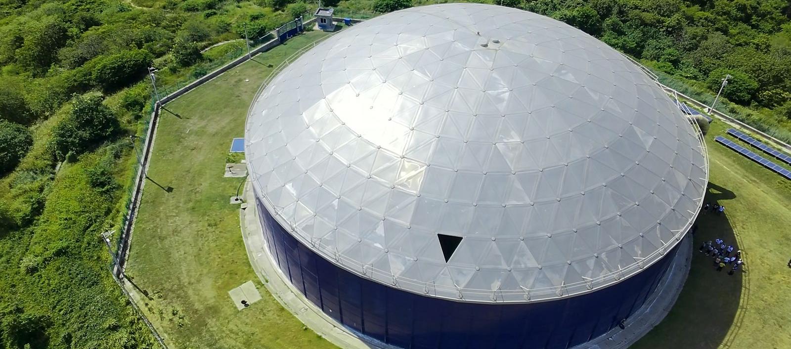 Tanque Siete de Abril.