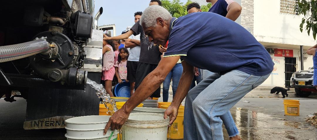 Villa Olímpica tiene sed