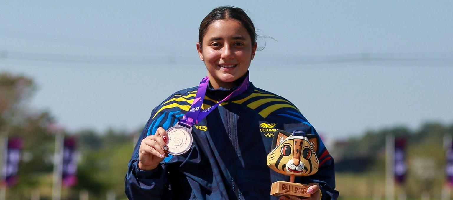 La atlanticense Sharid Fayad, medalla de bronce en el BMX.