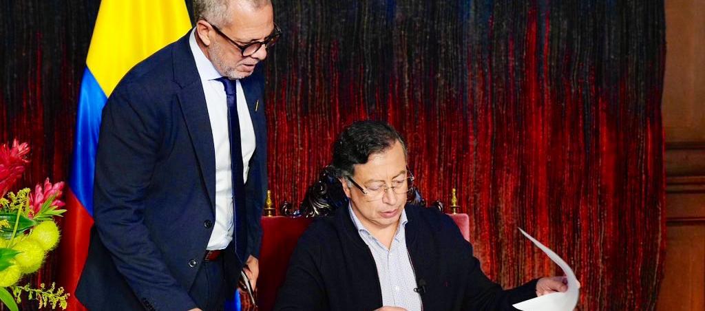 Alfredo Saade y el Presidente Petro.