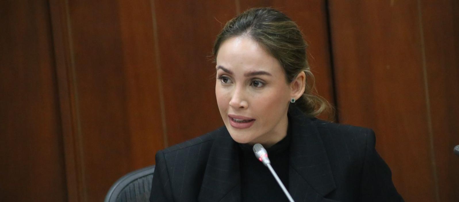 La senadora Ana María Castañeda.