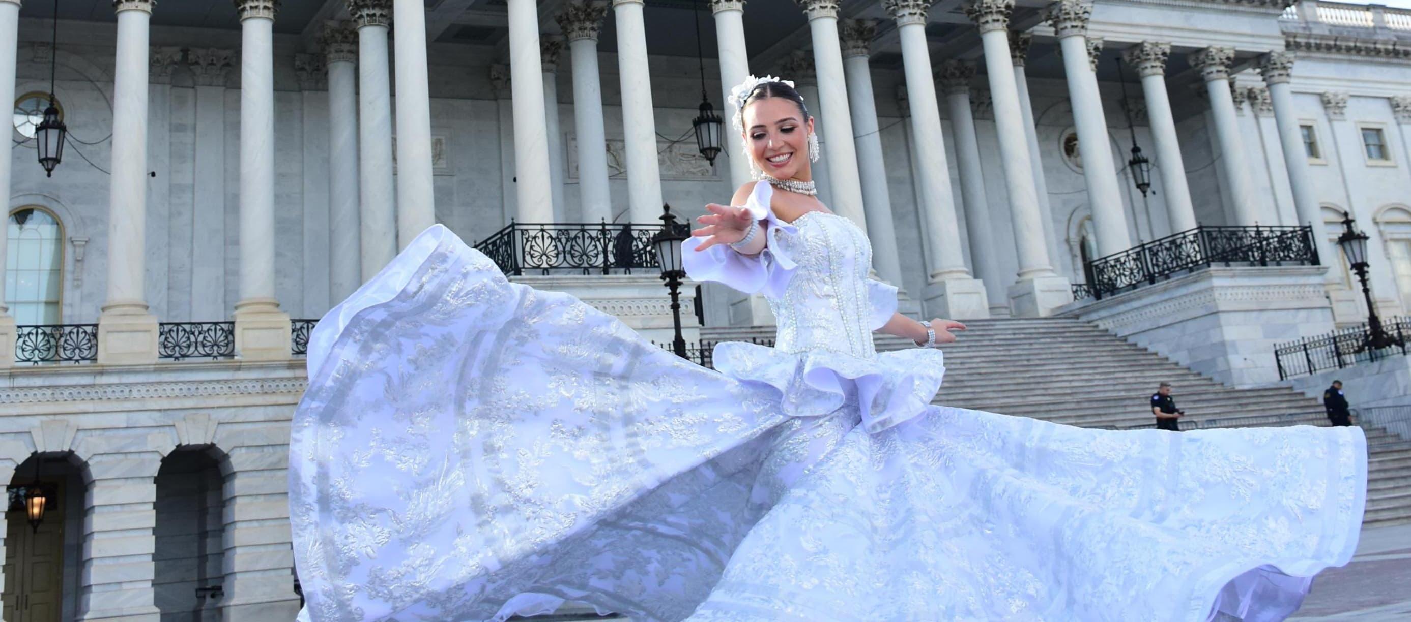 La Reina Michelle Char en el Capitolio. 