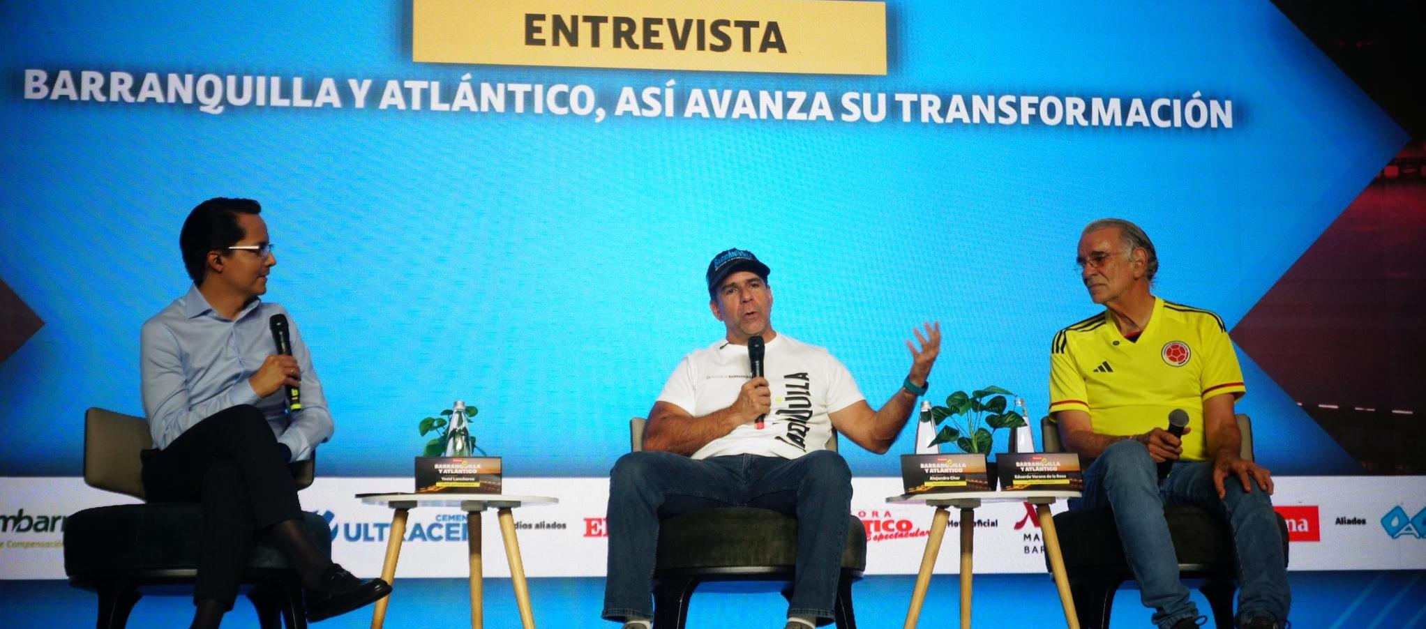 Alcalde Alejandro Char junto al Gobernador Eduardo Verano y el director de Revista Semana, Yesid Lancheros.