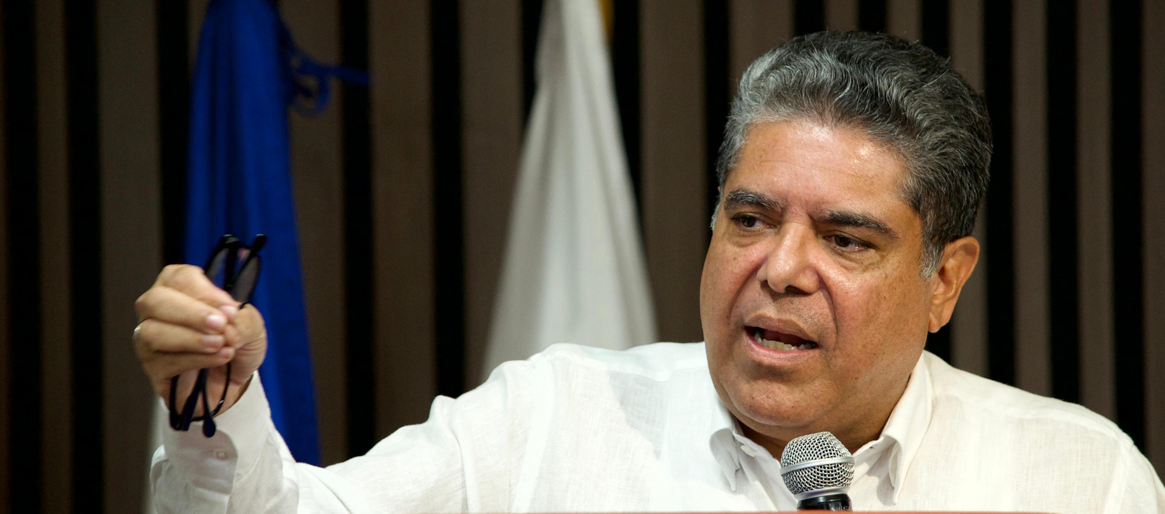 El Contralor General de la República, Carlos Hernán Rodríguez Becerra.