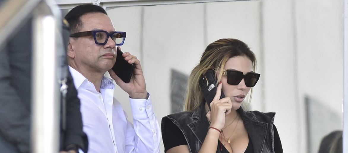 El abogado Alait Freja y Daysuris Vásquez.