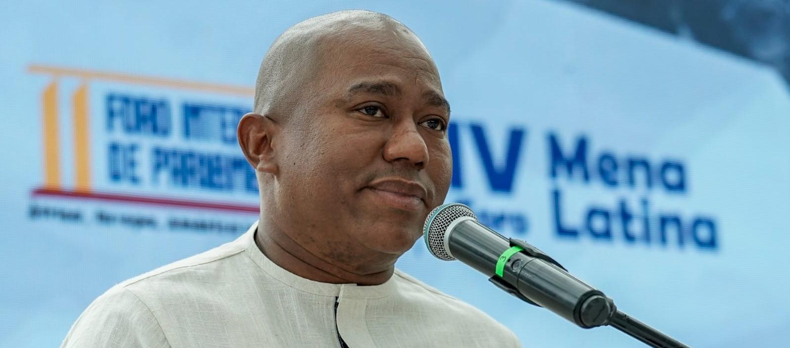 Gersel Pérez, presidente de la Comisión Legal Afro del Congreso de la República.