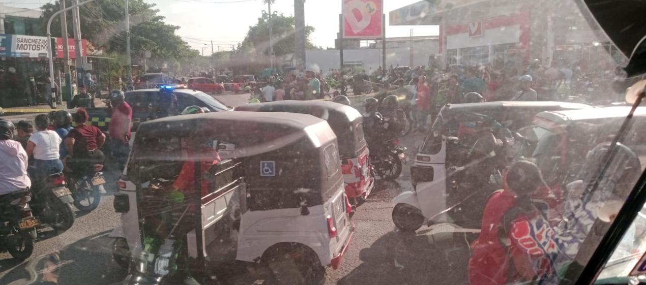 La zona donde ocurrió el crimen fue acordonada por la Policía. 