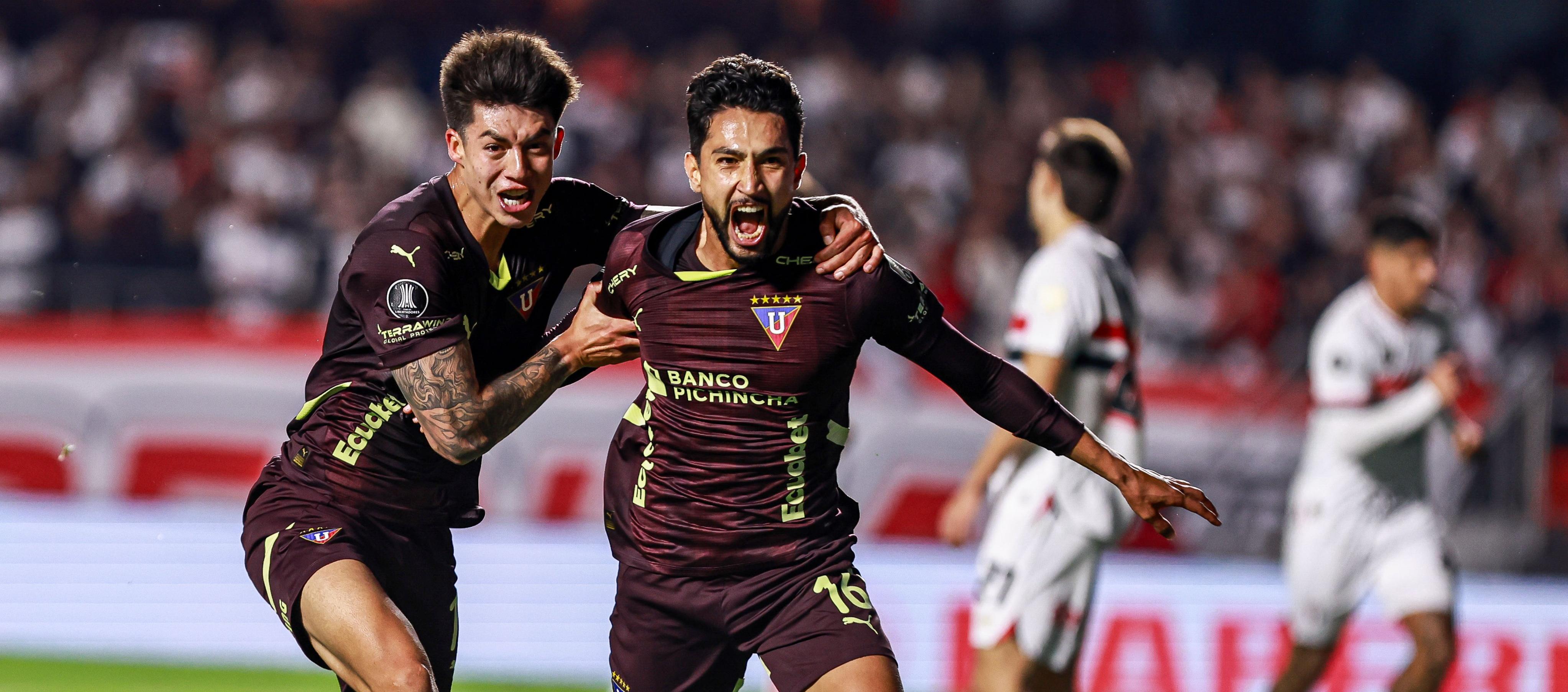 Jeison Medina celebrando su anotación.