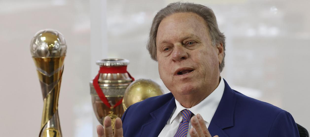 El presidente de la Federación Colombiana de Fútbol (FCF), Ramón Jesurun.