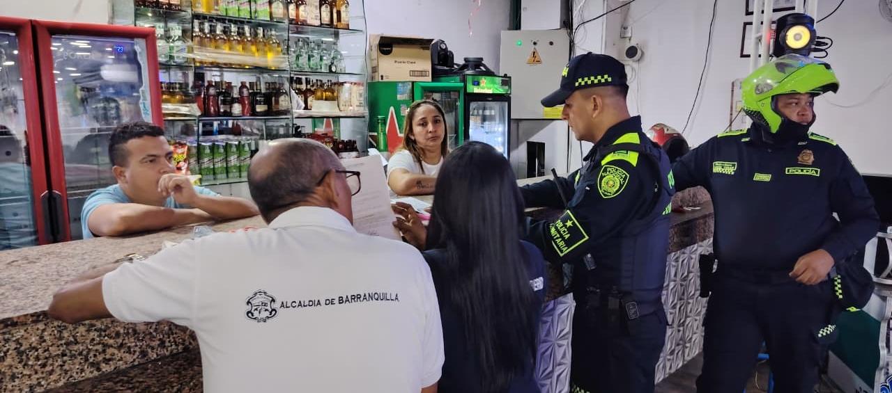 Labor de la Policía durante la celebración de amor y amistad.