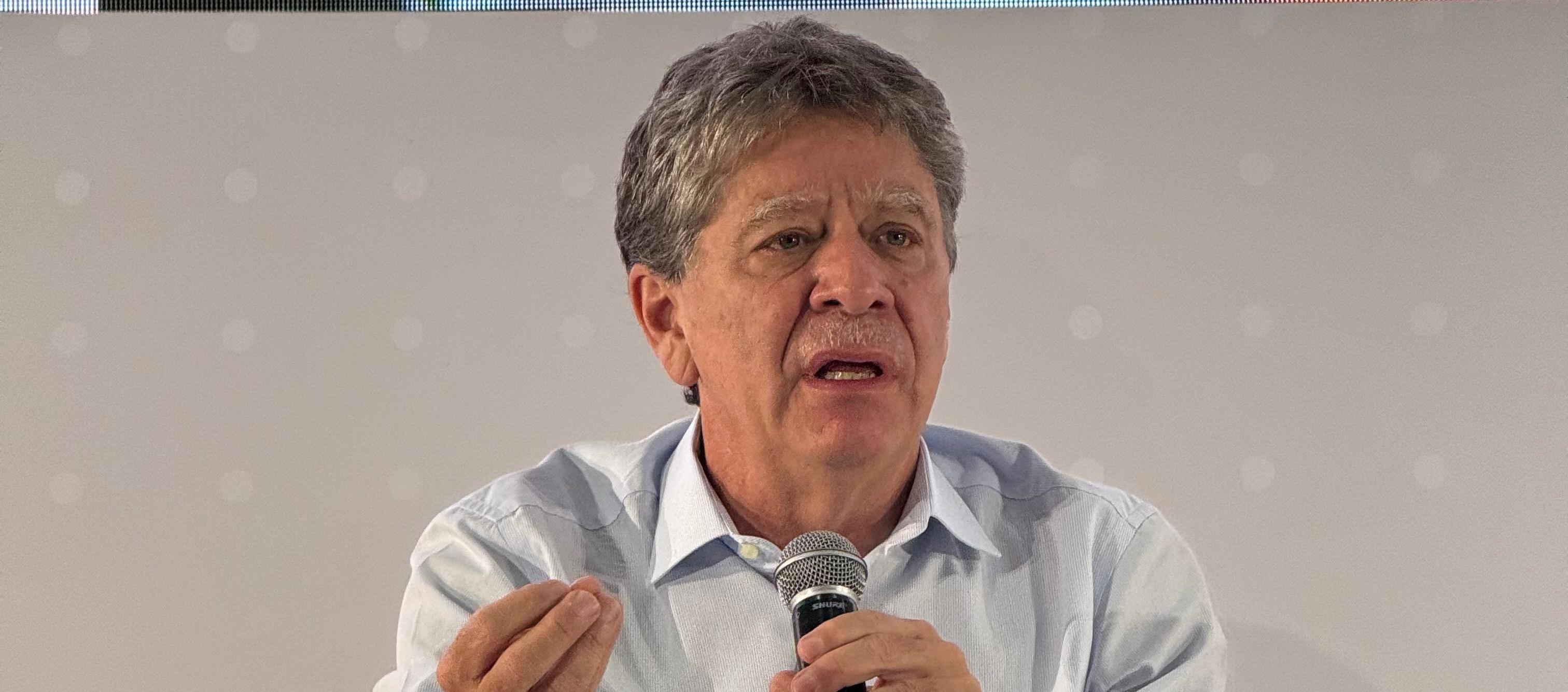 El presidente de la Andi, Bruce Mac Master.