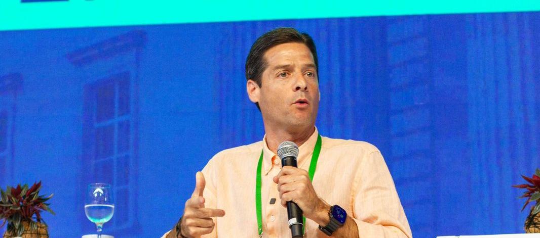 El senador y precandidato presidencial Mauricio Gómez Amín.