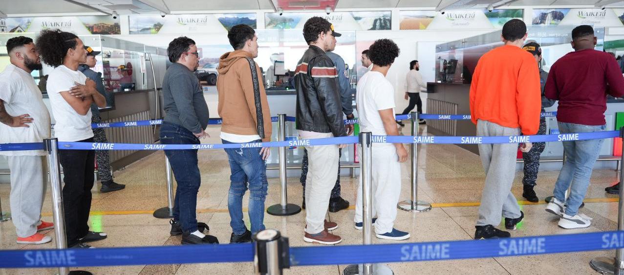 Migrantes venezolanos retornando a su país. 