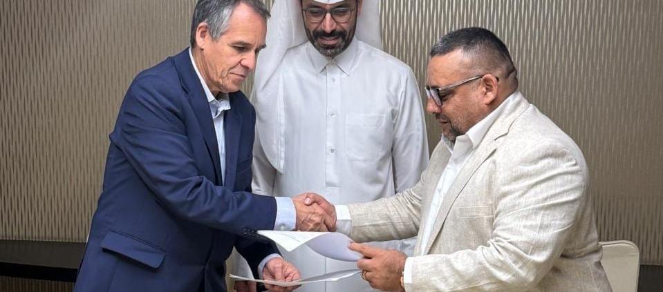 Negociadores del Gobierno y el 'Clan del Golfo'.