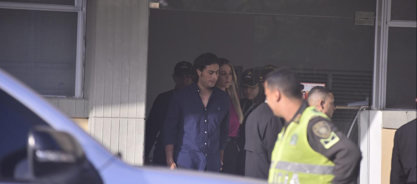 Nicolás Petro y su pareja, Laura Ojeda. 