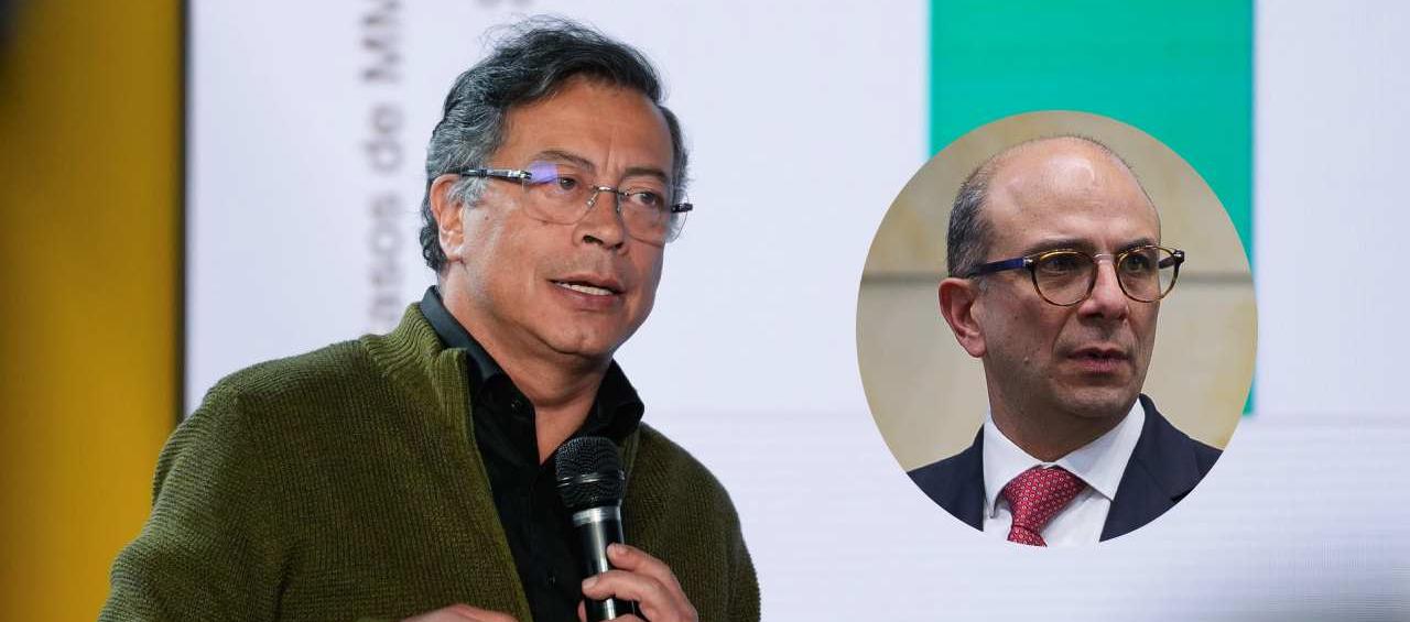 El Presidente Gustavo Petro y el magistrado electo Carlos Camargo.