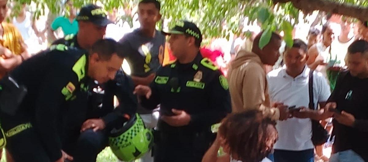 La mujer quedó muerta en el lugar de los hechos. 