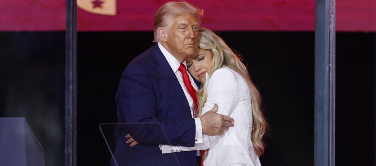 El presidente de EE.UU., Donald Trump y Erika Kirk, viuda de Charlie Kirk.