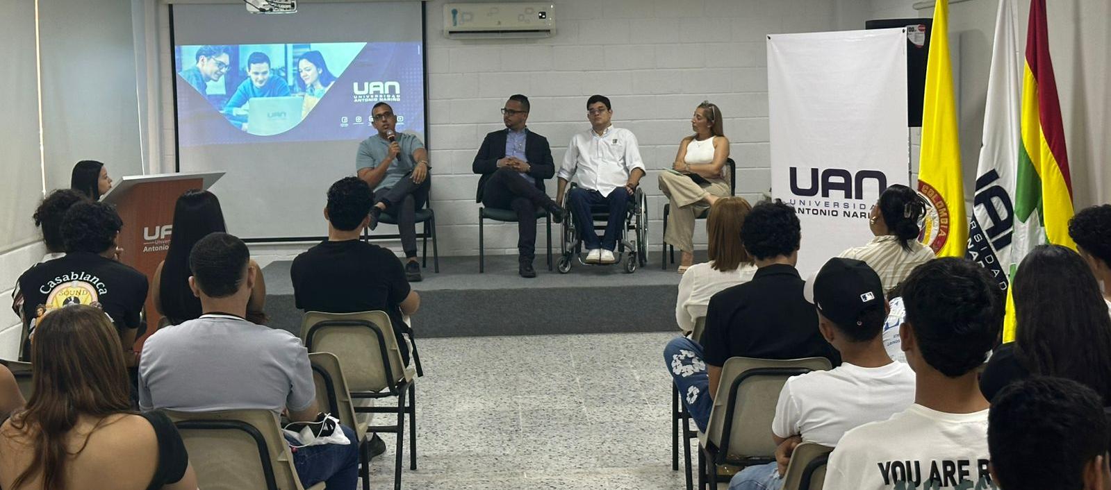 Panel “Innovación con Participación: Retos y Oportunidades para el Atlántico”.