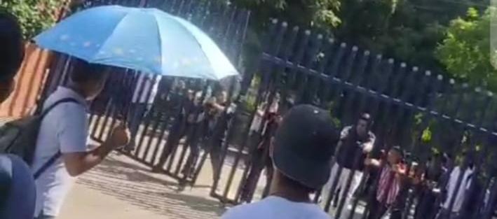 Ingreso a la fuerza de uno de los bandos en la Uniatlántico.